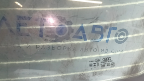 Стекло заднее Audi A3 22-26 в копоти, дефект подогрева, окисление