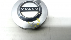 Центральный колпачок на диск Volvo XC60 18-26 65/58мм серебро, скол
