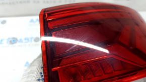 Фонарь внешний крыло правый VW Taos 22-24 потерт