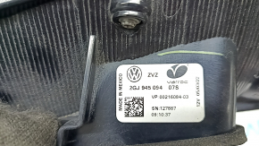 Фонарь внутренний крышка багажника правый VW Taos 22-24 царапины