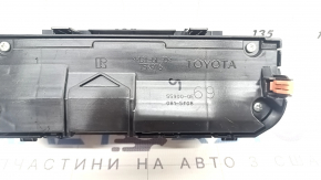 Управління клімат-контролем 2 ряд Toyota Highlander 20-22 без підігріву сидінь, подряпини