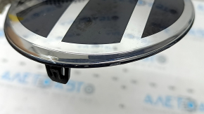 Эмблема решетки радиатора grill VW Taos 22-25 тычки, воздух по кромке