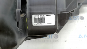 Поворотник ДХО правий Nissan Murano 25-26