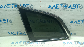 Форточка глухое стекло задняя левая Volvo XC60 18-26 без tv tuner, с антенной, тонировка, с хром молдингом,царапки,PILKINGTON