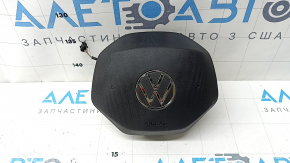 Подушка безопасности airbag в руль водительская VW Taos 22-25 черная, царапины, ржавый пиропатрон