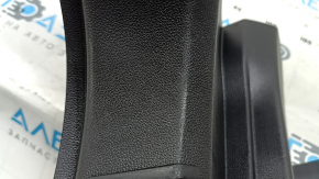 Накладка обшивки арки багажника левая VW Taos 22-25 черная, царапины, под чистку