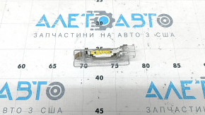 Плафон освещения багажника правый VW Taos 22-25 в обшивке арки