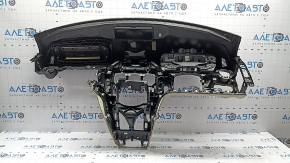 Торпедо передняя панель без AIRBAG Mercedes C-class W205 15-18 без проекции, черная, бежевые накладки, тычка