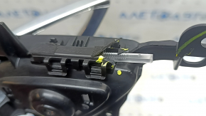 Ручка двери внутренняя передняя правая Jeep Compass 22-26 хром, под подсветку, нет фрагмента