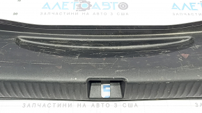 Накладка проема багажника Mercedes C-class W205 16-21 черная, царапины