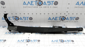 Накладка задней стойки левая нижняя Mercedes C-class W205 16-21 черная под airbag, царапины