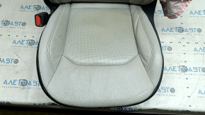 Сиденье водительское Jeep Compass 17-26 с airbag, электро, кожа, серая+черная, перфорация, под чистку, царапины, трещина, стрельнувшее