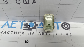 Кнопка открытия двери багажника внутренняя Mercedes C-class W205 16-21 бежевая
