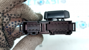 Управление водительским сиденьем VW Taos 22-25 с черными кнопками