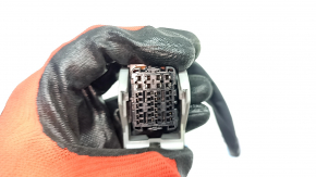 Фишка на блок ECU компьютер двигателя Nissan Murano 25-26 черная малая