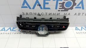 Блок кнопок центральной консоли центральный Mercedes C-class W205 16-18 под часы, царапины