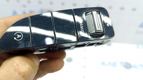 Блок кнопок центральної консолі лівий Mercedes C-class W205 16-21 тип 2, подряпини