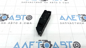 Блок кнопок центральной консоли правый Mercedes C-class W205 16-21 тип 2, царапины