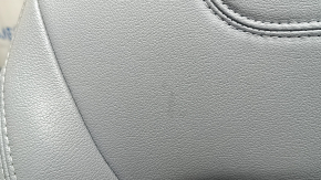 Водійське сидіння Nissan Kicks 18-25 BOSE, airbag, механічне, з підігрівом, шкіра сіра з чорним, сіра та червона строчка, подряпини, тріщини на шкірі, потерто, прим'ято, під чищення