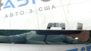 Молдинг переднего бампера центральный нижний Mercedes C-class W205 17-18 хром, песок, надломано крепление