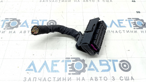 Фишка на блок ECU компьютер двигателя VW Taos 22-24 большая