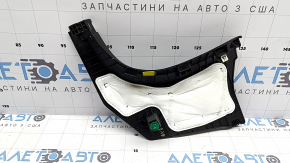 Накладка передней стойки нижняя правая Kia Sorento 16-20 черная, царапины