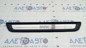 Накладка порога передняя левая наружная BMW 3 G20 19-26 хром, надпись BMW, царапины