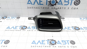 Дефлектор воздуховода передней панели правый Kia Sorento 19-20 накладка серебро, надломлены крепления
