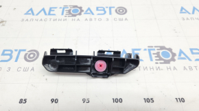 Крепление заднего бампера внутреннее левое Toyota Rav4 16-18 рест