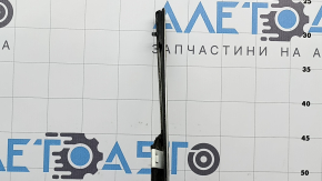 Молдинг дверь-стекло центральный задний правый Kia Sorento 16-20 хром, погнут, царапины, тычки