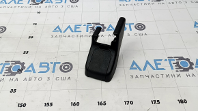 Накладка санки пасажирське сидіння задня зовнішня Kia Sorento 16-20 чорна, подряпини
