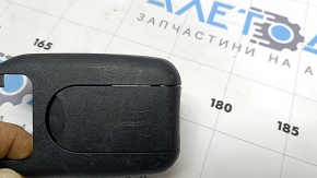 Накладка санки сидінь 2 ряд ліва зовнішня Kia Sorento 16-20 чорна, подряпини