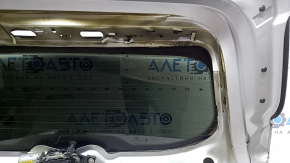 Дверь багажника голая со стеклом Ford Escape MK3 17-19 рест, серебро UX, с трапецией дворника, в копоти