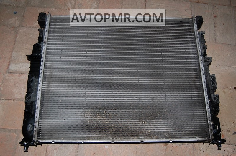 Радиатор охлаждения вода Mercedes W164 ML X164 GL W251 R M272 M273