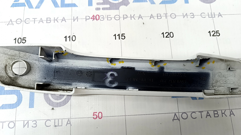 Дверь в сборе передняя левая Audi A4 B9 17-18 белый LY9C, keyless, сломана накладка ручки, тычки