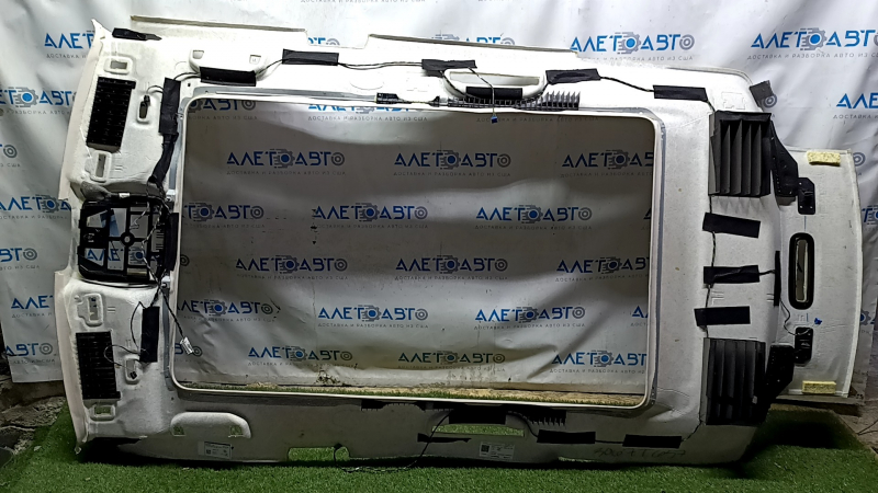 Обшивка потолка Mercedes W167 GLE 350 450 20-26 под панораму, бежевая, примята, надорвана, под химчистку, вмятины
