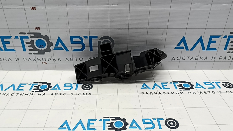 Крепление переднего бампера бампер-крыло правое Audi Q5 80A 18-24