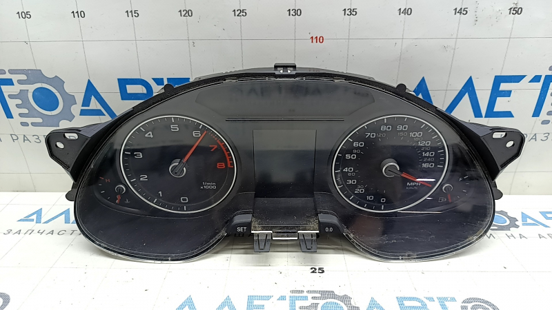 Щиток приборов Audi A4 B8 13-13 без круиза, 120к, царапины
