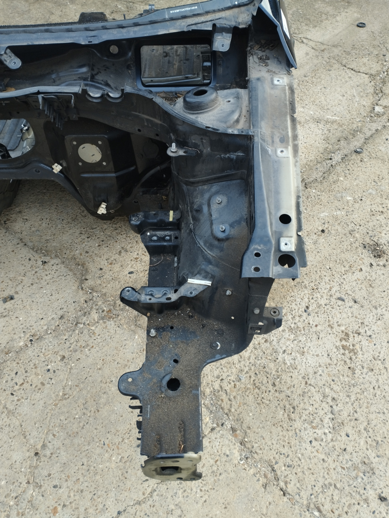 Четверть передняя левая VW CC 08-17 на кузове, черная