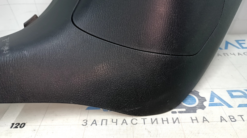 Накладка передней стойки левая нижняя Mazda CX-9 16-23 черная, царапины, потертости