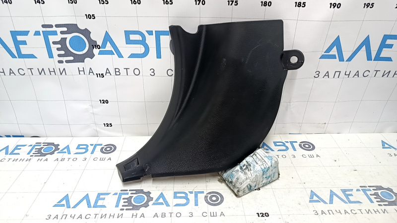 Накладка передней стойки левая нижняя Subaru Outback 15-19 черная, царапины, потерта