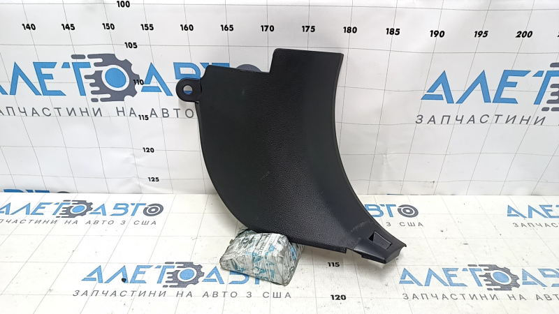 Накладка передней стойки правая нижняя Subaru Outback 15-19 черная, царапины, потерта