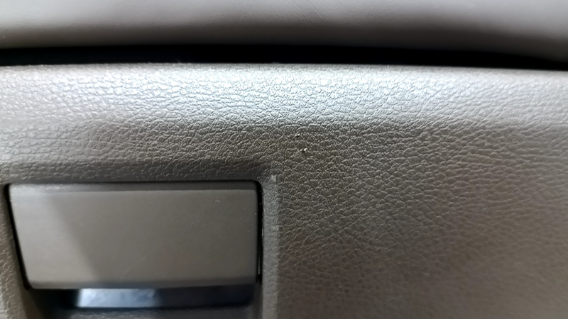 Водительское сидение Porsche Macan 17-18 с airbag, электрическое, подогрев, вентиляция, коричневая кожа, царапины