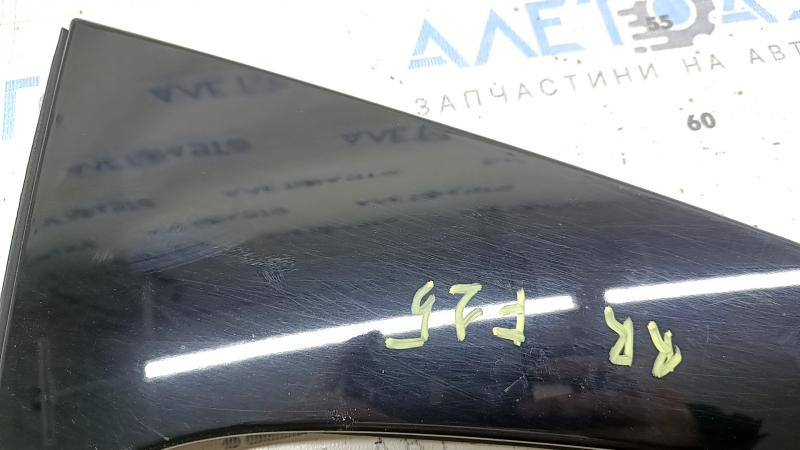 Спойлер двери багажника правый BMW X5 F15 14-18 черный глянец, царапины