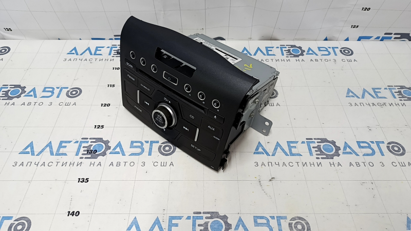 Головное устройство Honda CRV 12-14 царапина