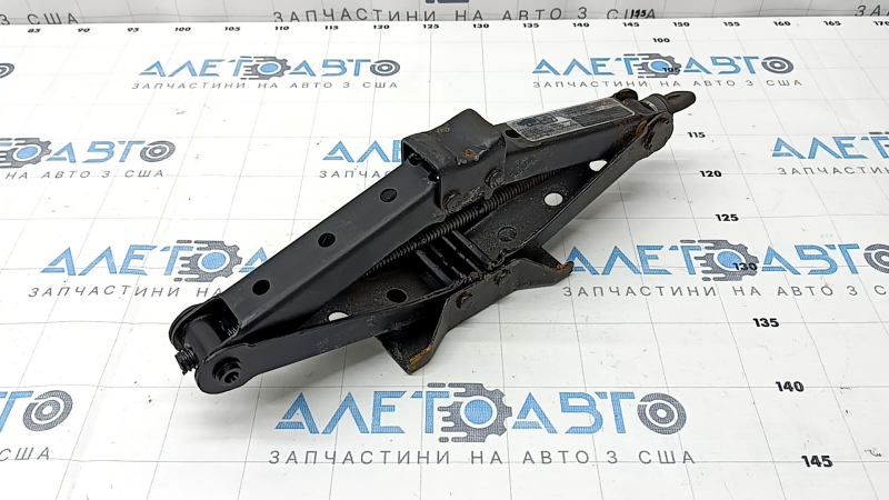 Домкрат Honda Accord 18-22 ржавый
