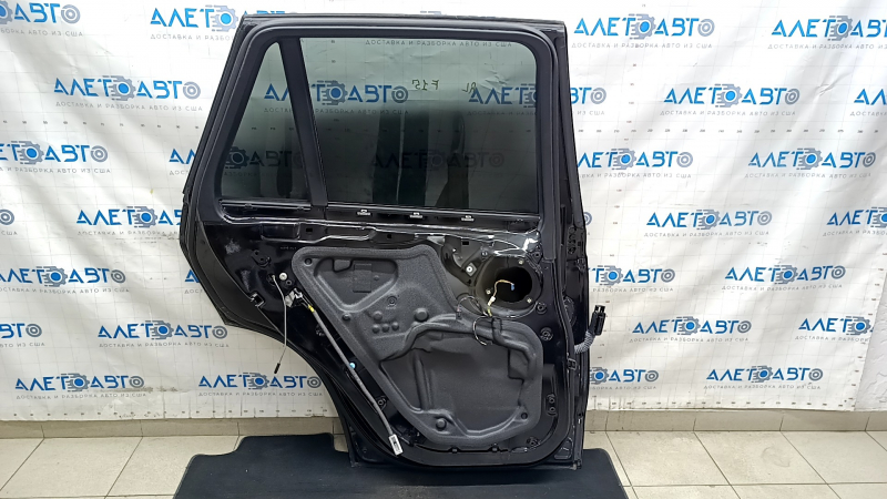 Оригинальная дверь в сборе черного цвета 475 для BMW X5 F15 14-18, без дефектов.