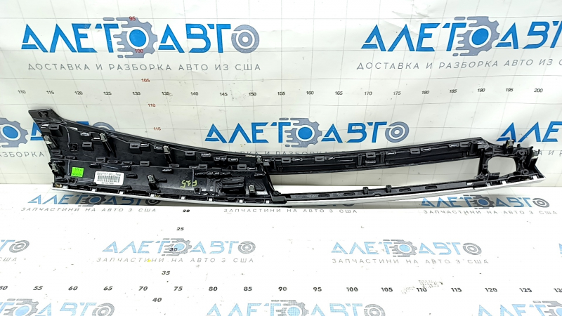 Накладка передней панели правая BMW X5 F15 14-18 под дерево, царапины