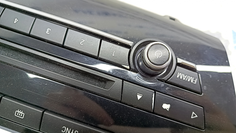 Управление климат-контролем BMW X5 F15 14-18 с подогревом, потерты кнопки, царапины