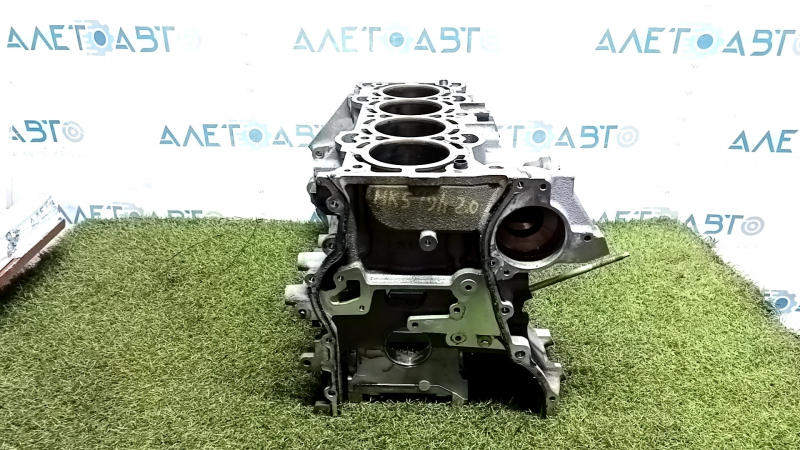 Блок цилиндров голый Ford Fusion mk5 13-20 2.0 hybrid под расточку и гильзовку